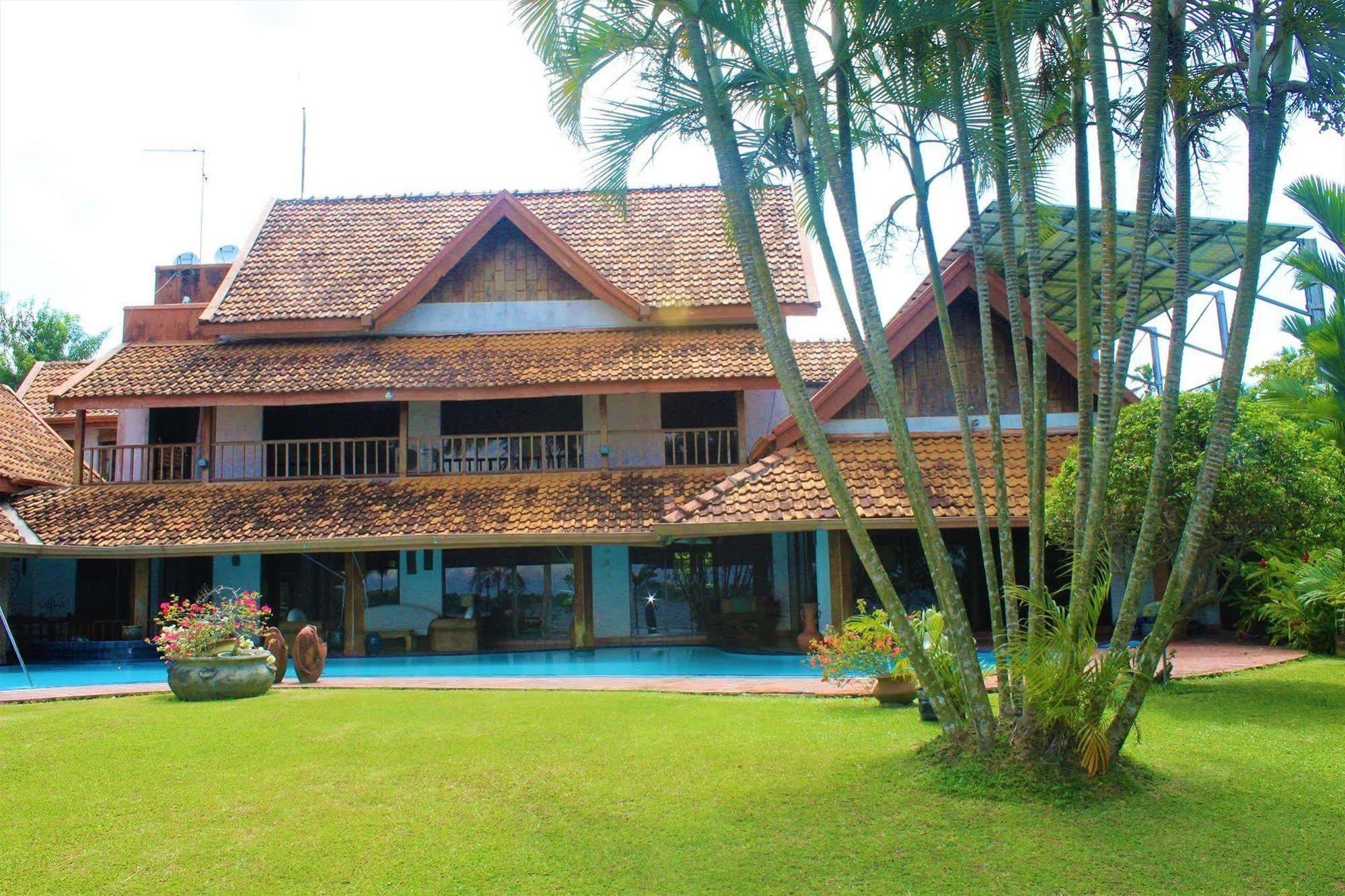 Blue Water Villa 皮利亚恩达拉 外观 照片